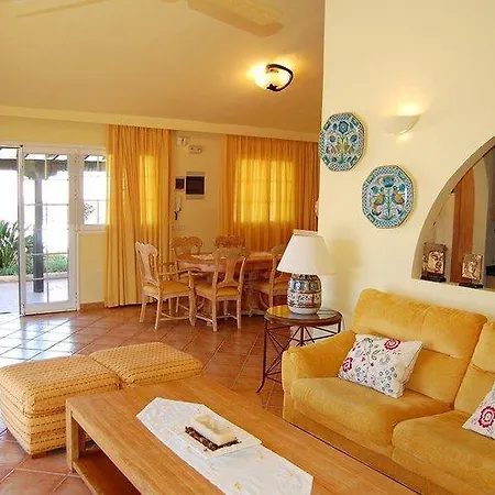 La Quinta Nyaraló